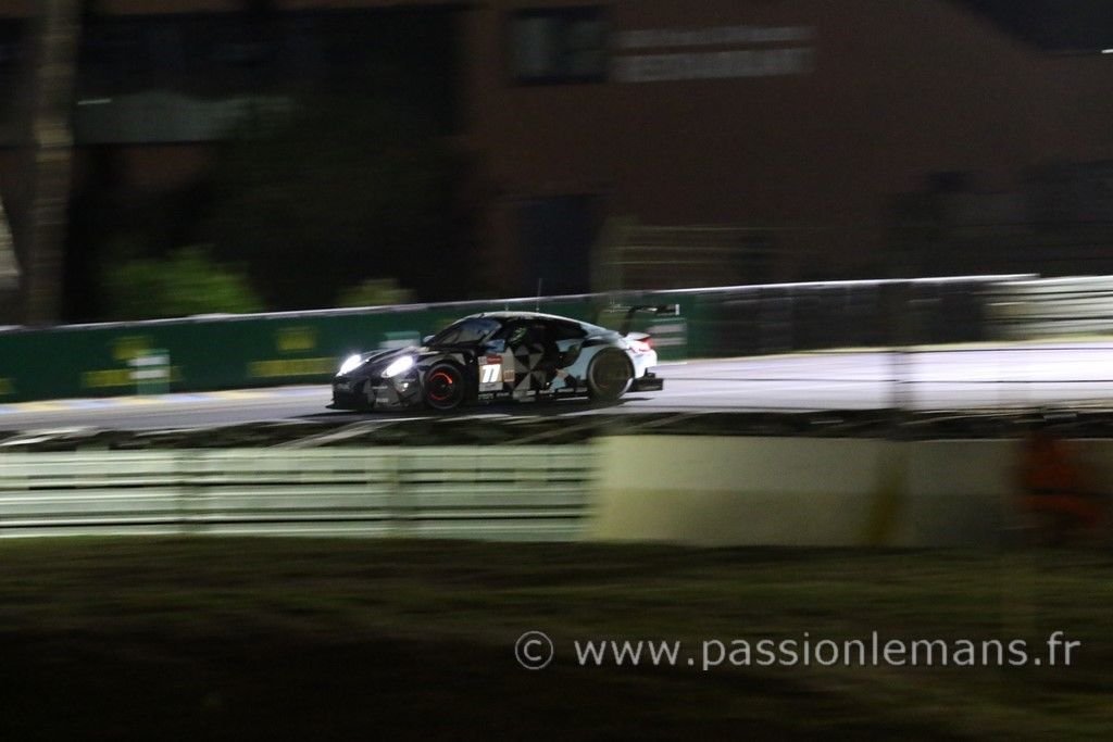 le mans 2020 Porsche 911 n°77