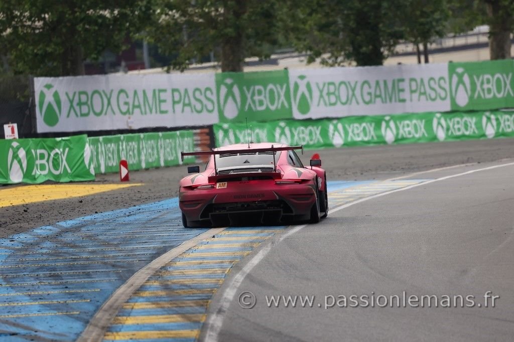 Porsche 911 N°85 24h du mans 2023