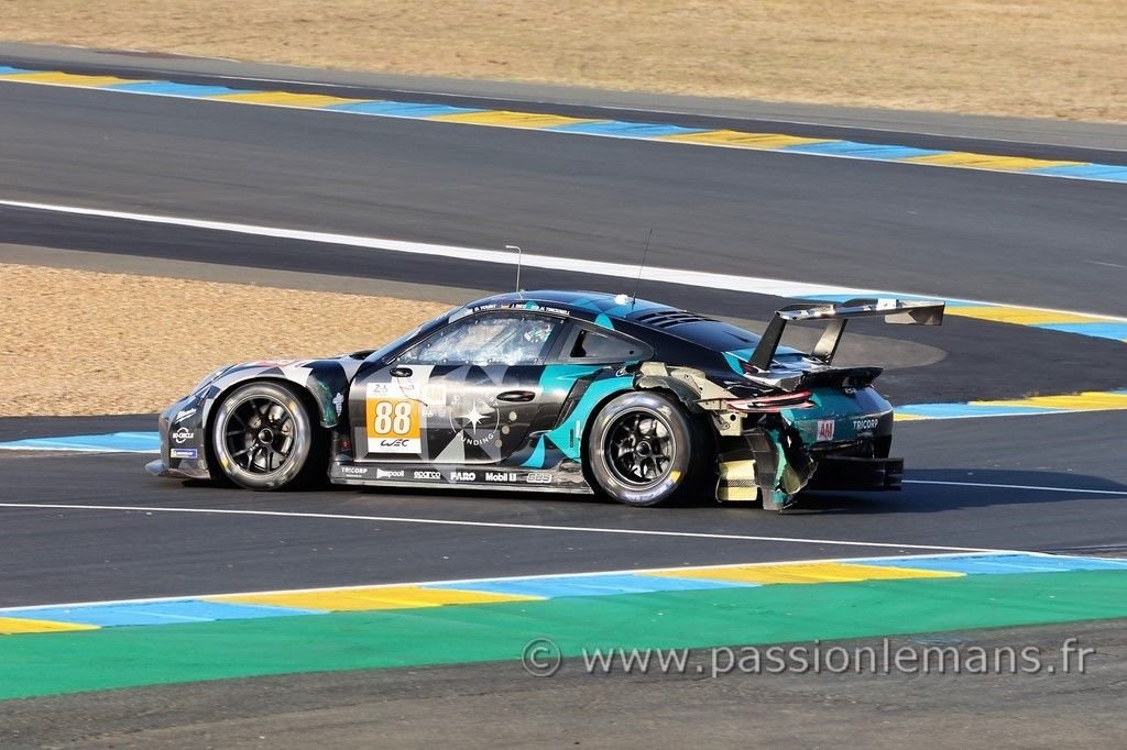 le mans 2023 Porsche 911 N°88